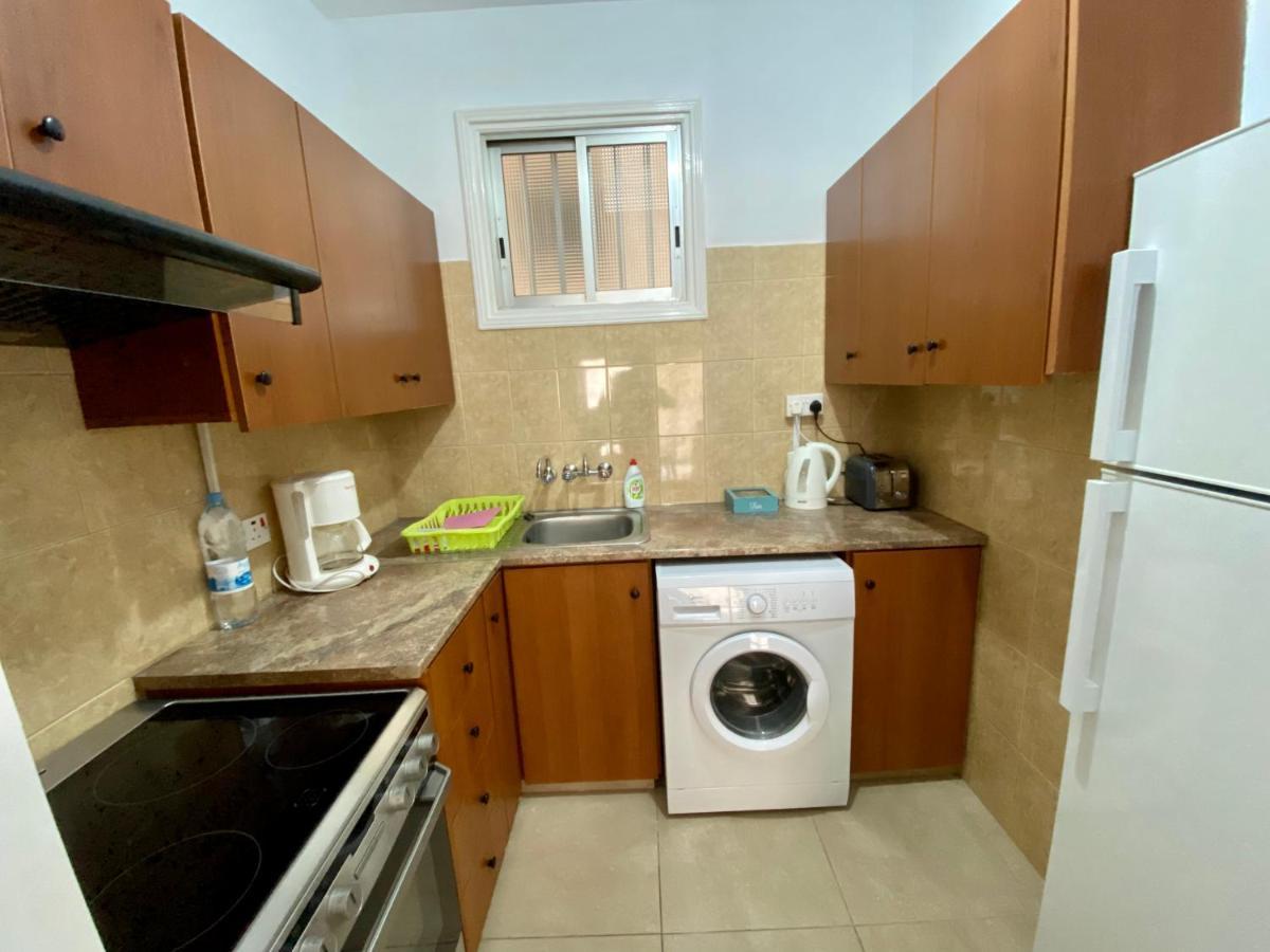Kontheo Elli Ground Apt 2 Near The Beach Apartment ลาร์นาคา ภายนอก รูปภาพ